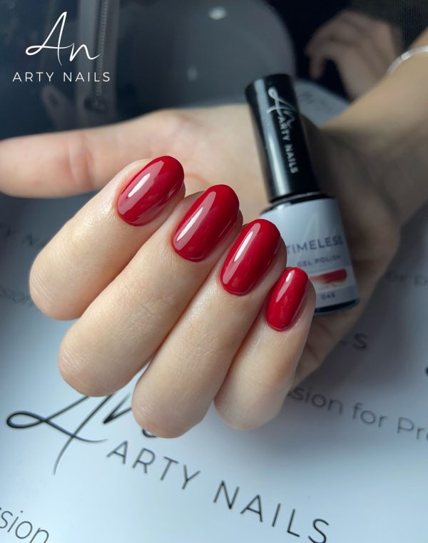 arty nails timeless hand 1