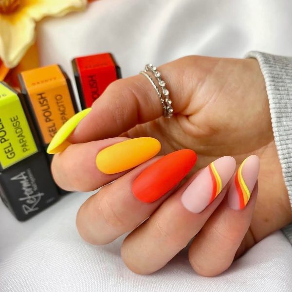 hot trio gel polishes hand 2