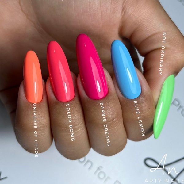 summer addiction colors hand